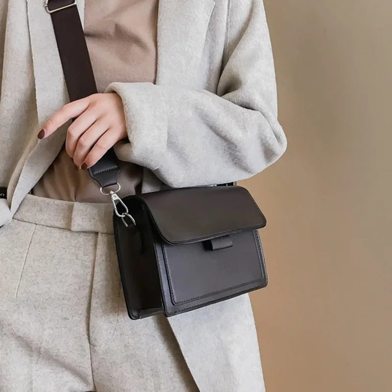 💼✨ Designer PU Leather Luxury Crossbody Bag – Stylish Travel Handbag for Women | Elegant Shoulder &amp; Messenger Flap Bag 🖤